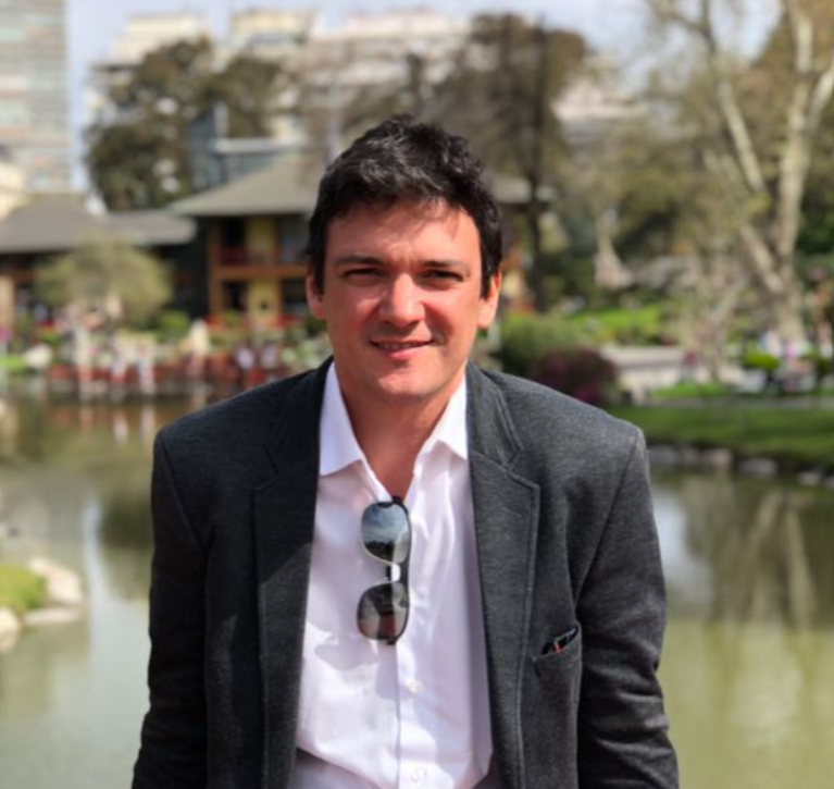 Dr. Davi Calixto Pires