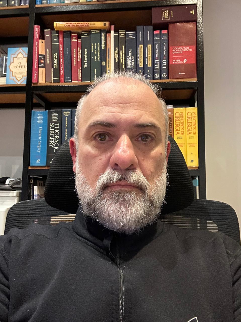 Perito Médico Cirurgião Torácico, Endoscopista Respiratório e Broncoesofagologista — Wilson De Souza Stori Junior