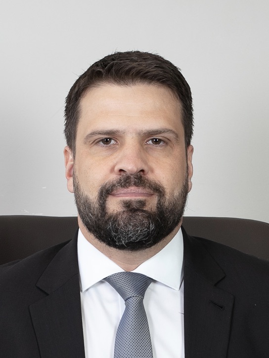 Perito Médico Cirurgião Plástico e Cirurgião Geral — Dr. Felipe De David