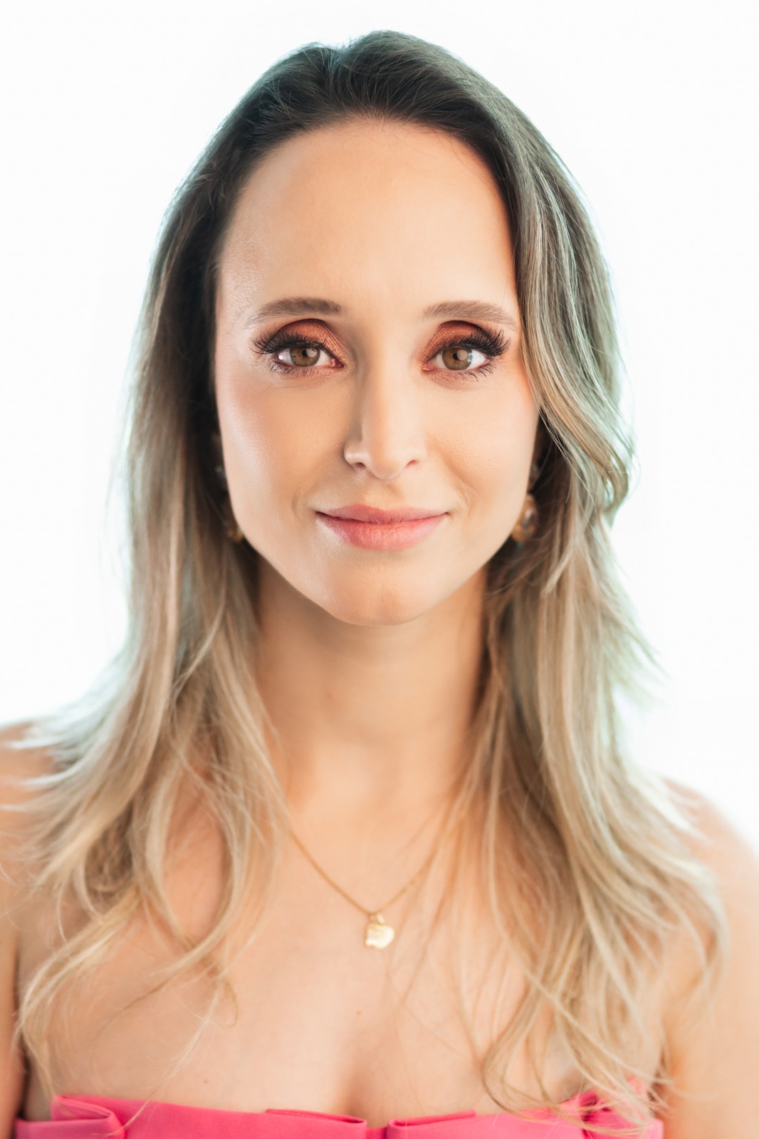 Perito Médico Dermatologista — Bárbara Petermann