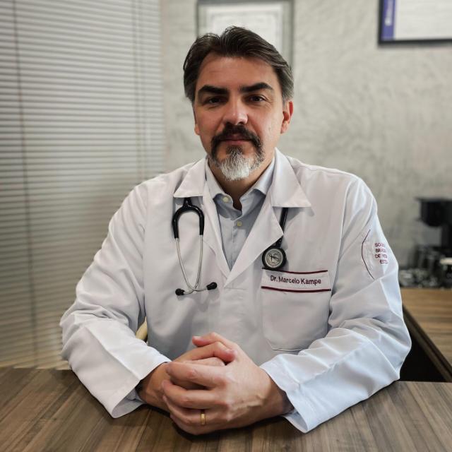 Perito Médico Médico Generalista — Dr. Marcelo Kampe