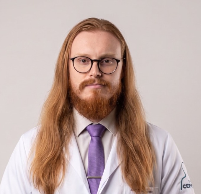 Perito Médico Médico Intensivista — Vinícius Giesel Hollas