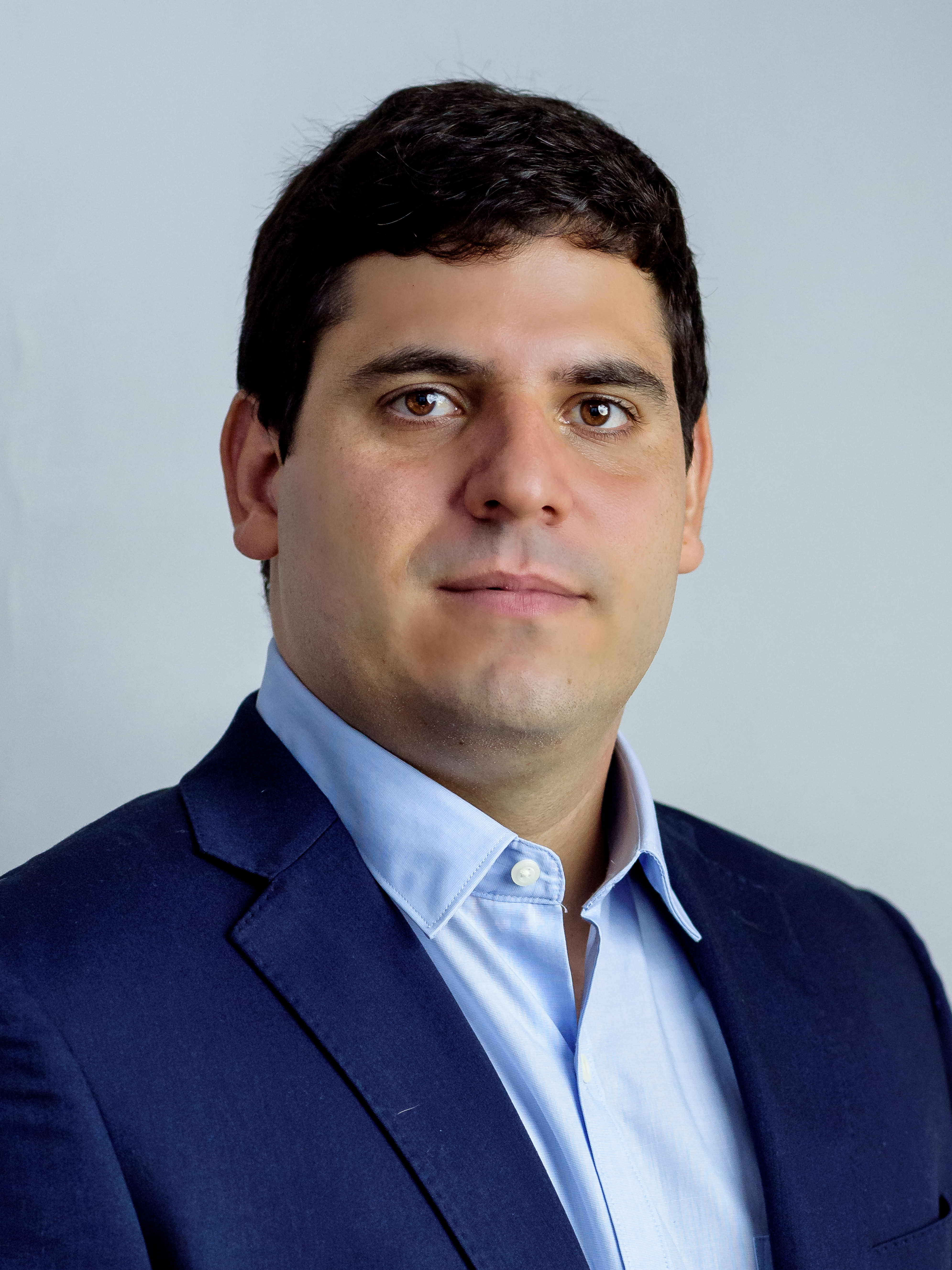Perito Médico Neurocirurgião e Neurorradiologista — Rodrigo Azeredo Costa